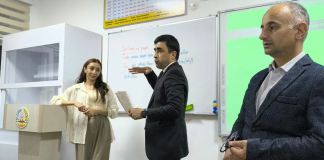 Learning English: on the Path to a Successful Future: C5+O.N.E. (Opening Networks through English) Project