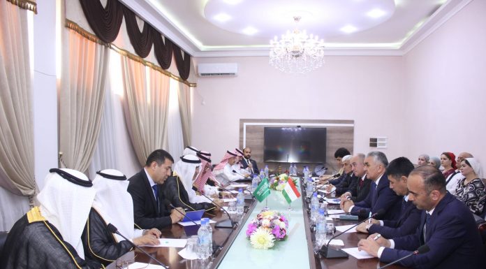 ВИЗИТ ПРЕДСТАВИТЕЛЕЙ САУДОВСКОЙ АРАВИИ В ТНУ