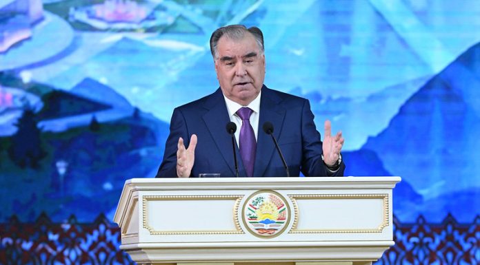 АЗ КӮТОҲНАЗАРИИ ФИКРӢ ТО АДОЛАТИ ИҶТИМОӢ