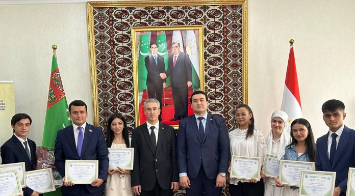 ДАСТОВАРДИ БАЙНАЛМИЛАЛИИ ДОНИШҶӮЁНИ ДОНИШГОҲИ МИЛЛИИ ТОҶИКИСТОН