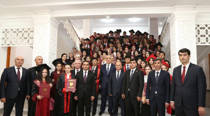 ТАҚДИМИ ДИПЛОМҲОИ АЪЛО БА ХАТМКУНАНДАГОНИ ДОНИШГОҲ