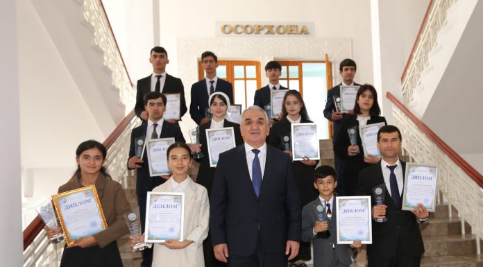 14 ПОЧЕТНЫХ МЕСТ В ГОРОДСКОМ ТУРЕ КОНКУРСА «МУДРОСТИ ЗАРИ СИЯНИЕ – КНИГА»