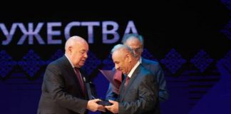 ПРОФЕССОР СОЛИҲЗОДА ДАВЛАТ БАРАНДАИ ҶОИЗАИ “СИТОРАҲОИ ИТТИҲОД” ШУД
