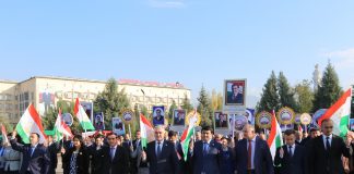 РОҲПАЙМОИИ ИДОНАИ ДОНИШГОҲИ МИЛЛӢ БАХШИДА БА РӮЗИ ПАРЧАМИ ДАВЛАТӢ