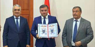 ВРУЧЕНИЕ СЕРТИФИКАТОВ ЭКСПЕРТАМ ПО ВЫБОРАМ