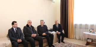 ПОЗДРАВЛЕНИЕ ВЕТЕРАНОВ ПЕДАГОГИЧЕСКОГО ТРУДА В ПРЕДДВЕРИИ НОВОГО 2025 ГОДА