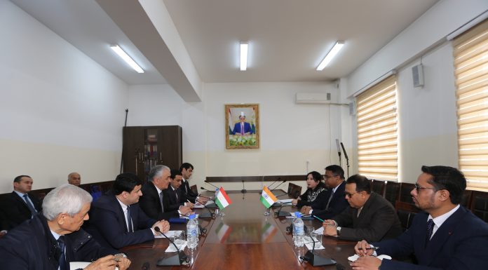 ТАҶЛИЛИ РӮЗИ ҶАҲОНИИ ЗАБОНИ ҲИНДӢ ДАР ДМТ