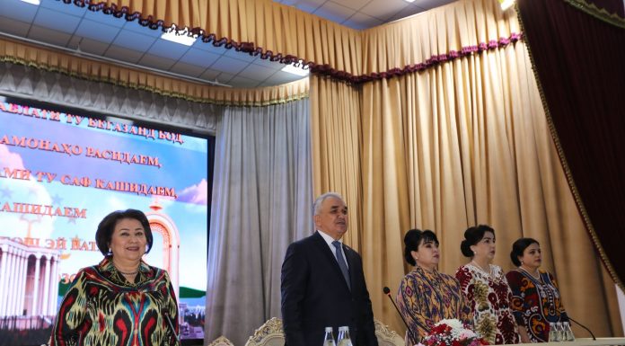 ПРАЗДНОВАНИЕ ДНЯ МАТЕРИ В ТНУ