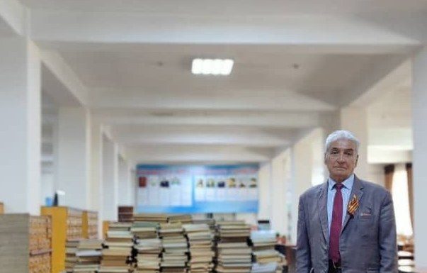 ТАҚДИМИ КИТОБҲО АЗ ИНТЕРНАТСИОНАЛИСТ