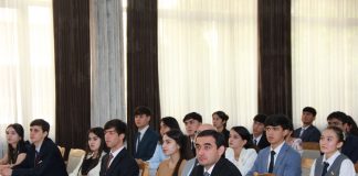 ВОХӮРӢ БО КОРШИНОСИ НИДЕРЛАНДӢ ДАР САМТИ ҲИФЗИ МУҲИТИ ЗИСТ