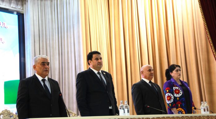 ҲАМОИШИ МАЪРИФАТИЮ ФАРҲАНГӢ БАХШИДА БА РӮЗИ ОМӮЗГОР