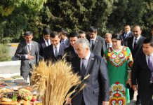 ТАҶЛИЛИ МЕҲРГОН – ҶАШНИ ФАРОВОНӢ ВА ДӮСТӢ