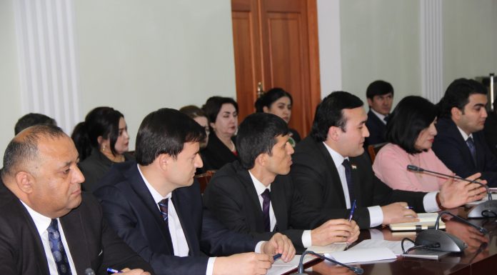 ЭКСПЕРТНАЯ КОМИССИЯ ПРОВЕЛА ВСТРЕЧУ С ПРЕПОДАВАТЕЛЯМИ, СОТРУДНИКАМИ И СТУДЕНТАМИ ТНУ