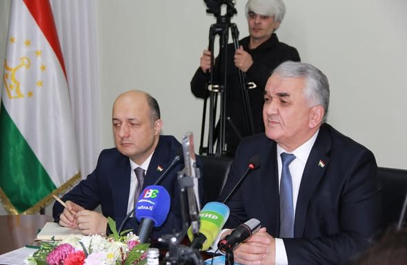 НАҚШИ РӮЗНОМАНИГОРОН ДАР МУАРРИФИИ ДАСТОВАРДҲО