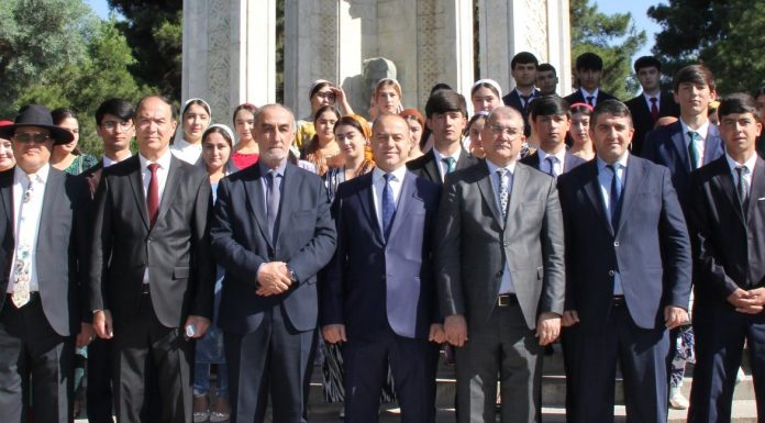 ЁДИ ШОИРИ МИЛЛАТ МИРЗО ТУРСУНЗОДА