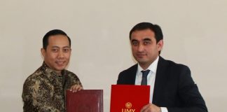 ТАШРИФИ ҲАЙАТИ ДОНИШГОҲИ МУҲАММАДИЯИ ЙОГЯКАРТАИ ИНДОНЕЗИЯ БА ДМТ